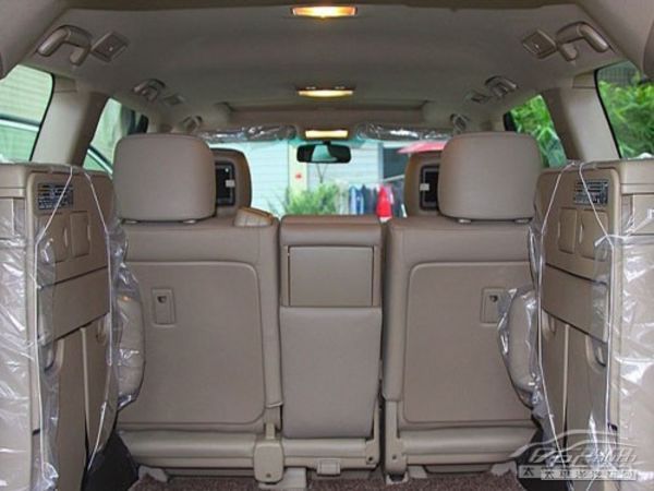 丰田大型suv 酷路泽5700天津保税区热销